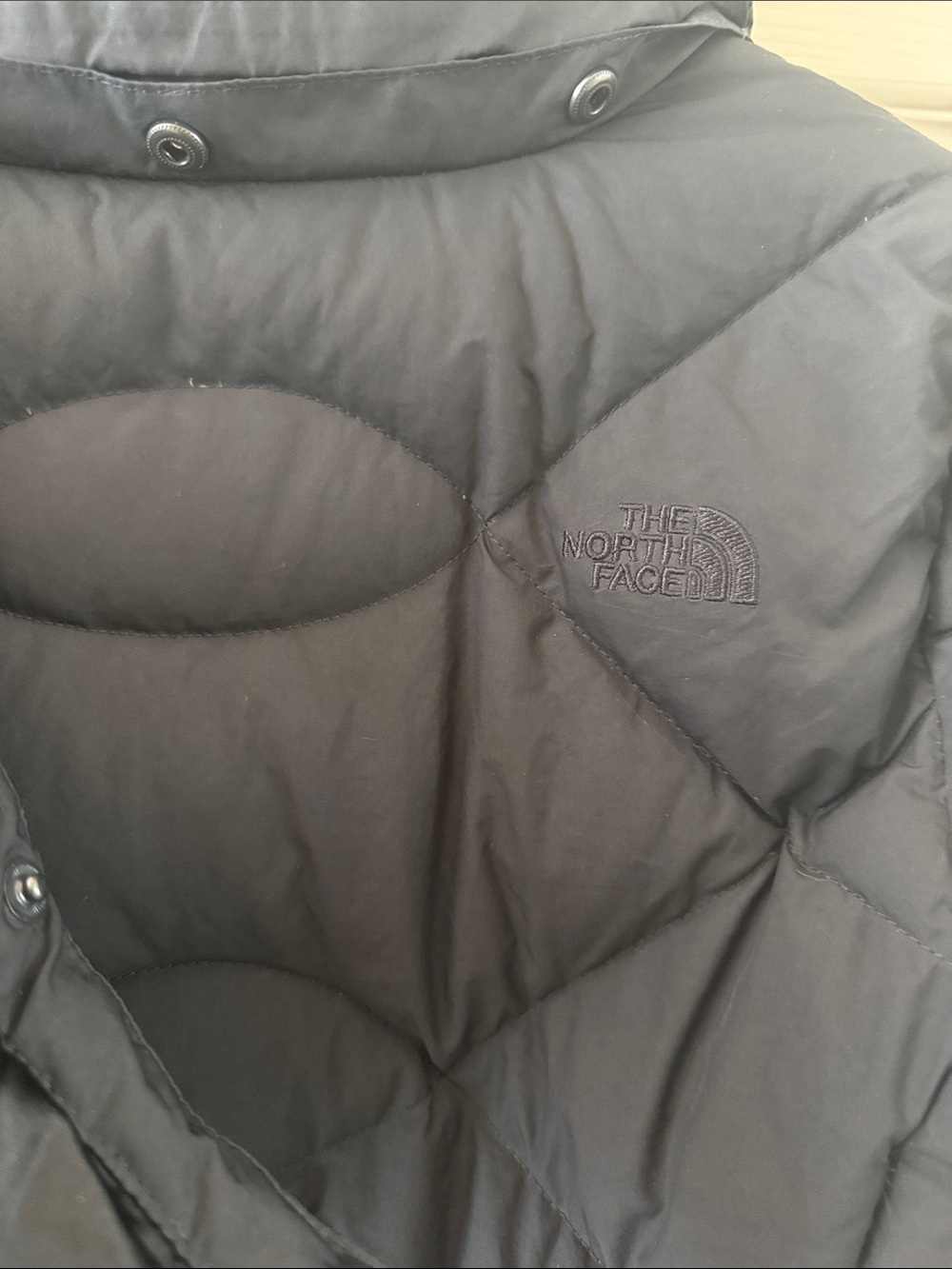 The North Face ❄️☃️Women’s Black Quilted Long Puffer Jacket with Hood - Picture 3 of 7